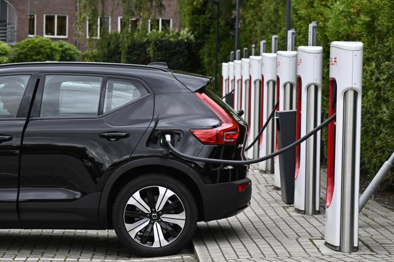 Tesla alista su llegada a Chile - AFP