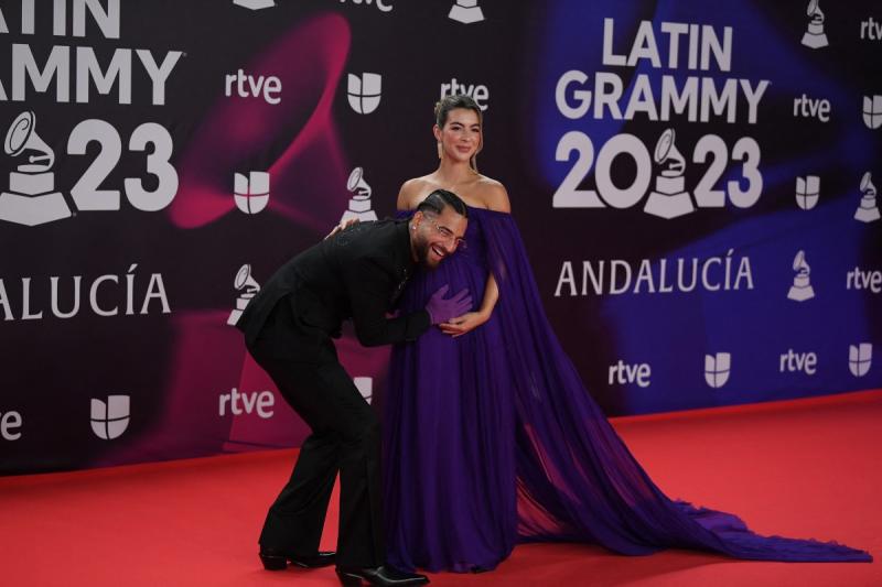 AFP - Maluma y su novia Susana Gómez en los Latin Grammy 2023