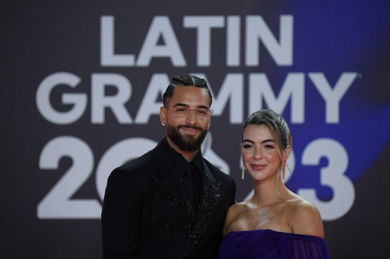 AFP - Maluma y su novia Susana Gómez en los Latin Grammy 2023