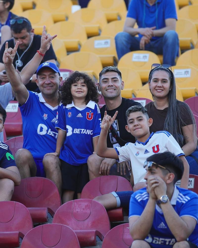 Felipe Mora también dijo presente en el estadio Santa Laura - Créditos: Prensa Universidad de Chile
