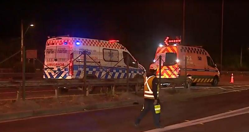Accidente en Vespucio Norte: motociclista y peatón muertos