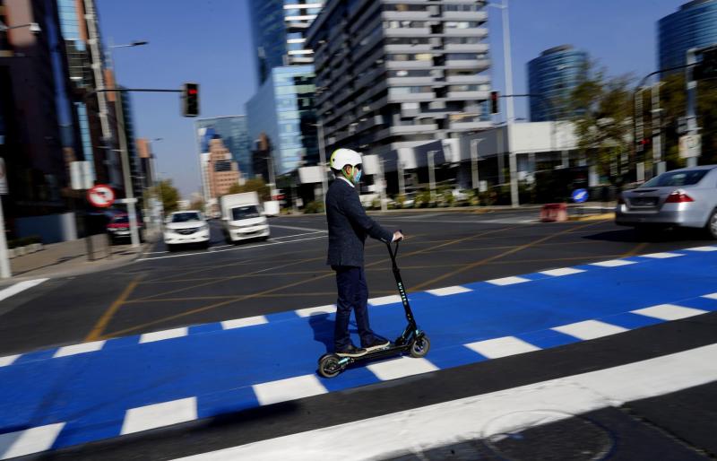 Agencia Uno - Bomberos advirtió que baterías de litio del scooter eléctrico "deben cargarse con supervisión"