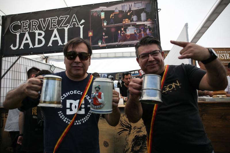 Agencia Uno - Los hombres en Chile tienen un mayor consumo riesgoso de alcohol que las mujeres