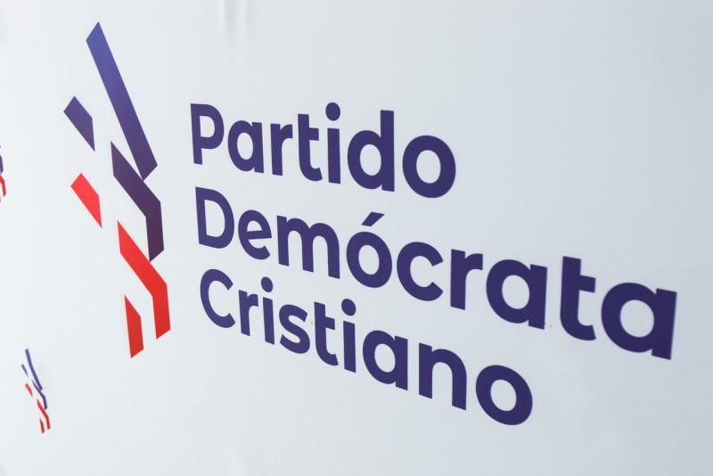 Nueva Constitución: DC votará "en contra" en plebiscito y descartan posible tercer proceso
