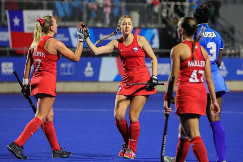 Agencia Uno - Las "Diablas" en Santiago 2023