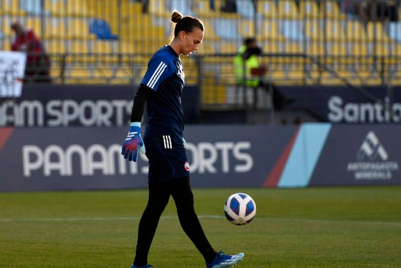 Tiane Endler - Agencia Uno