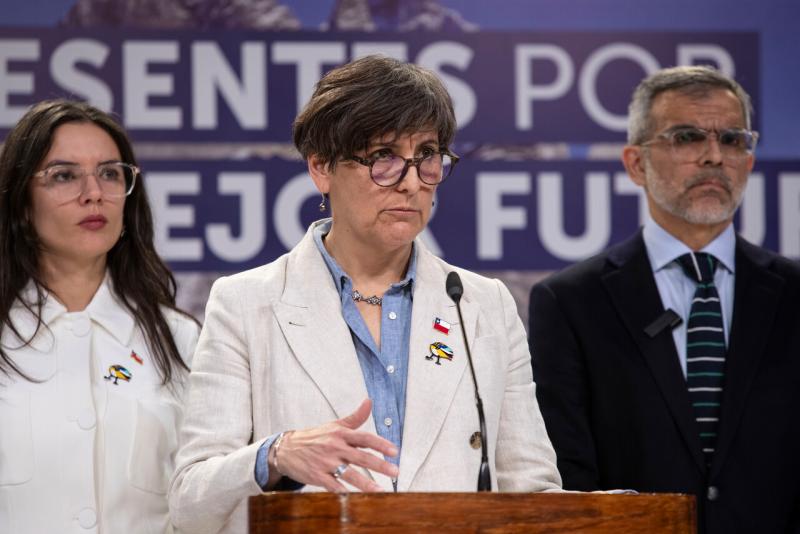 Agencia Uno - Ministra de Salud, Ximena Aguilera, presenta indicaciones a Ley Corta de Isapres