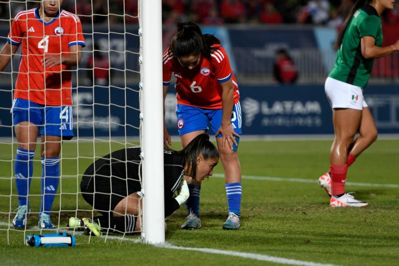 Agencia Uno - Las palabras de María Urrutia tras jugar como arquera la final