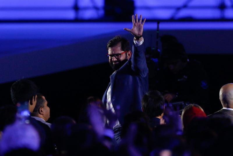 Agencia Uno - Presidente Boric en el cierra de Santiago 2023