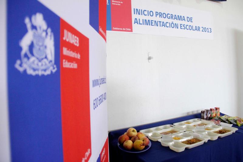 Agencia UNO - Engañaron al guardia de seguridad: Junaeb denuncia robo de computadores