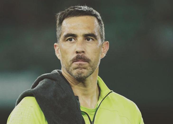 Claudio Bravo estará varios meses afuera de las canchas - Crédito: @claudiobravo1