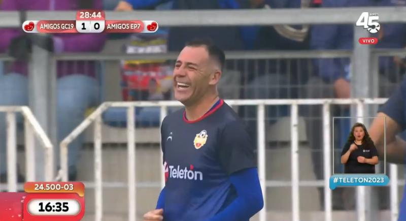 Nicolás Peric fue partido del Superclásico Solidario de la Teletón