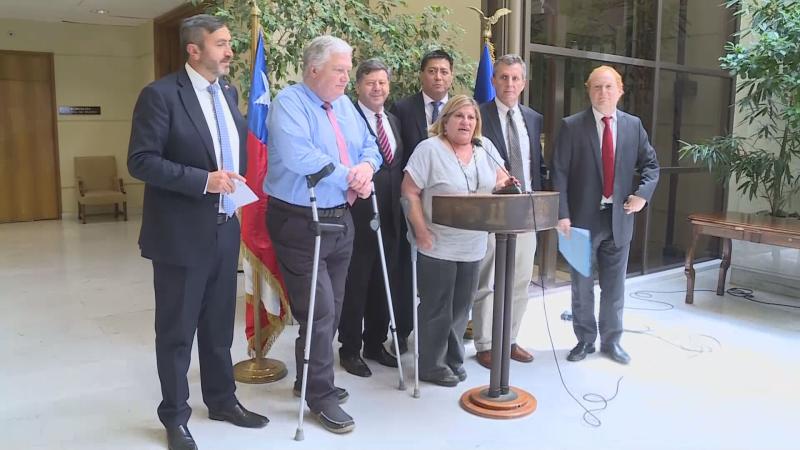 T13 - Diputados de derecha "En contra" de la nueva Constitución