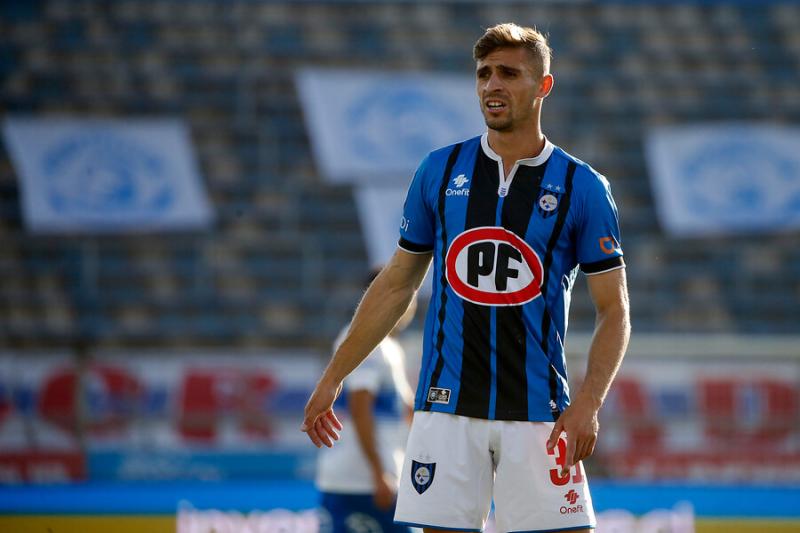 Huachipato vendió el 50% del pase de Walter Mazzanti a Huracán - Crédito: Photosport.