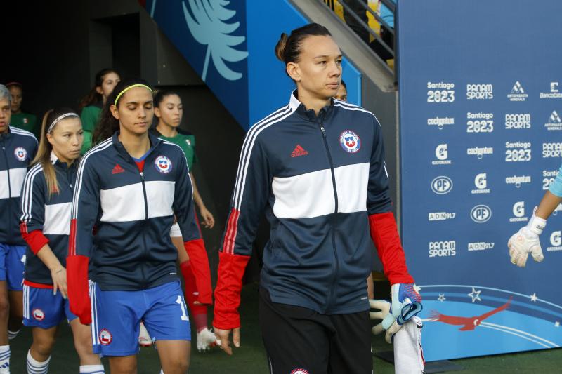 Tiane Endler y Antonia Canales no estarán presentes en el último duelo de la Roja en Santiago 2023. (Photosport)