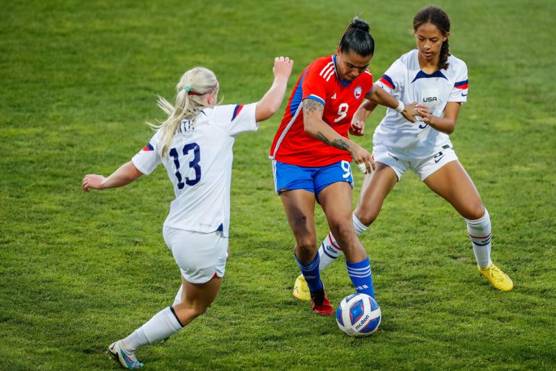 La Roja se enfrenta a Perú en duelo amistoso. Imagen: Photosport.