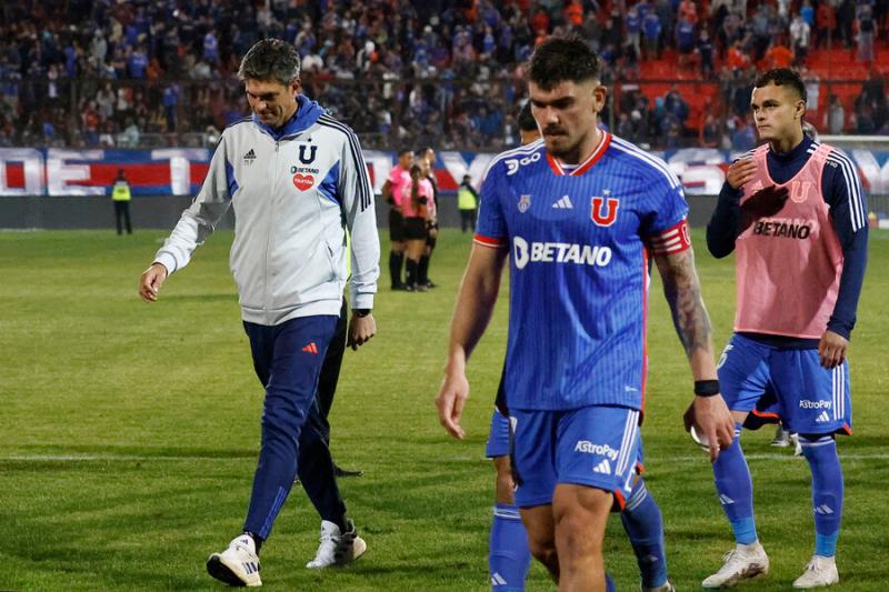 La U sufrió dura caída ante Everton y se complicó en el Campeonato Nacional 2023 - Crédito: Photosport.