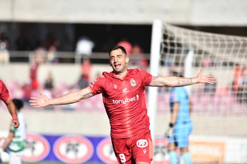 Deportes La Serena venció a Deportes Temuco en la ida de los cuartos de final de la liguilla por el Ascenso. (Photosport)