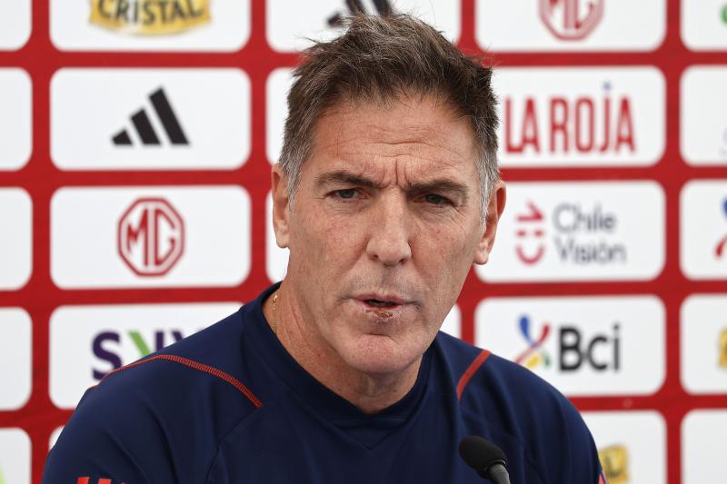 Eduardo Berizzo renunció a la Roja y Nicolás Córdoba estará ante Ecuador / Photosport