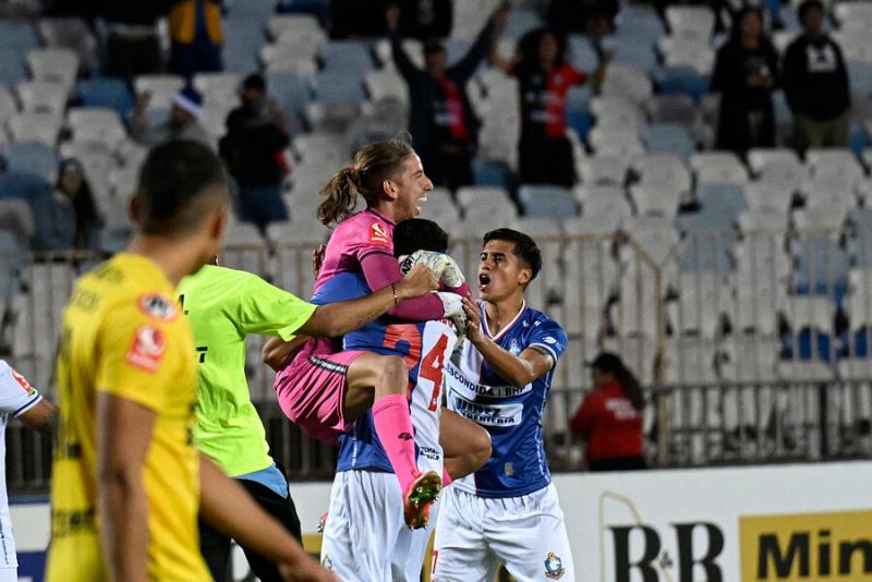 Tomás Giménez fue el héroe de la clasificación de Deportes Antofagasta - Crédito: Photosport.