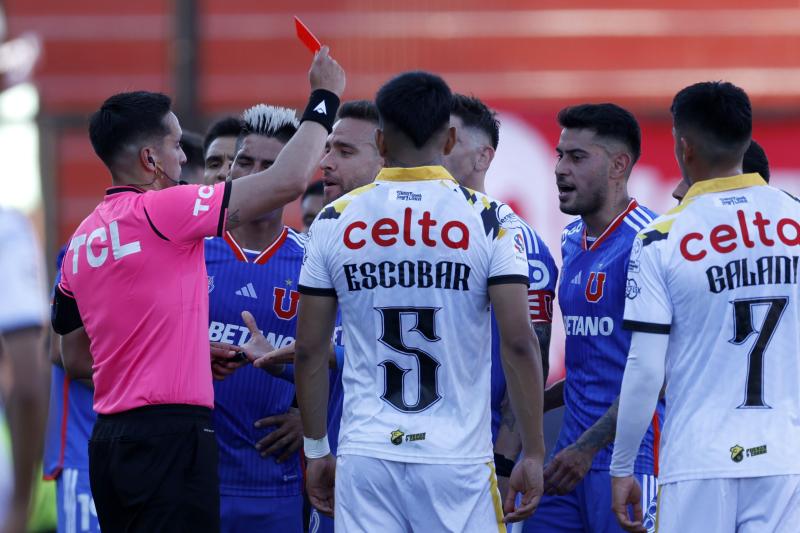 Matías Zaldivia podría perderse los últimos dos compromisos del Campeonato Nacional. (Photosport)