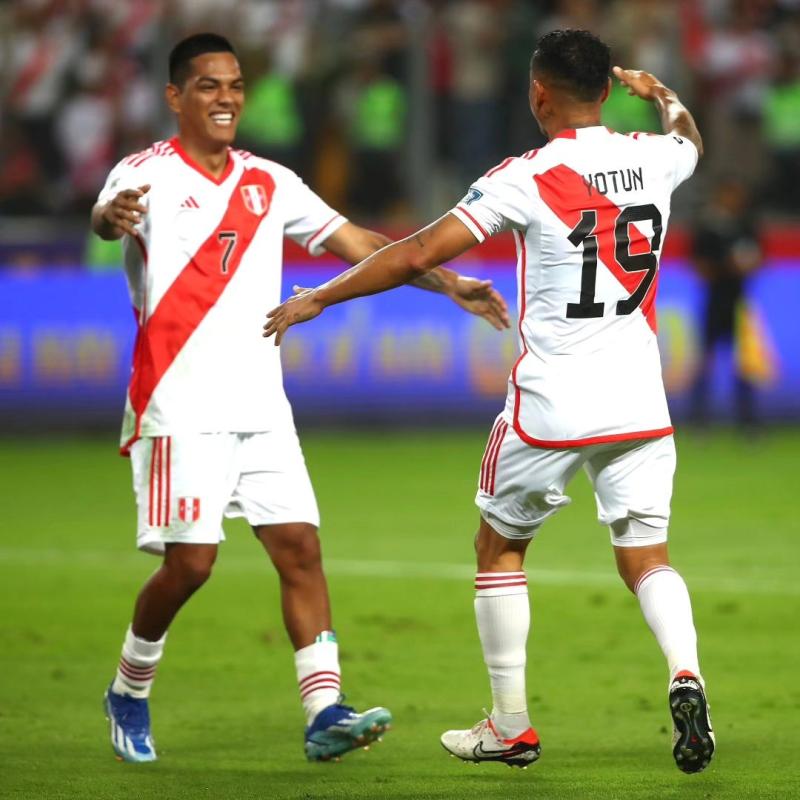Perú comenzó ganando ante Venezuela en Lima. Imagen: Instagram.