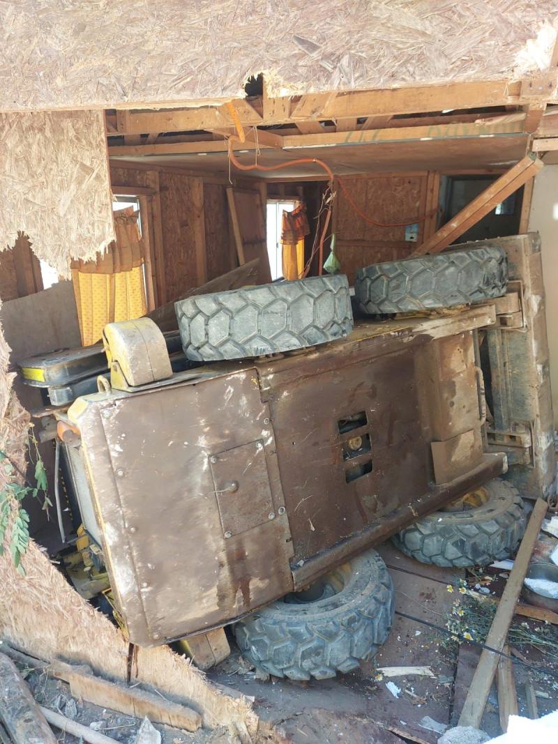 T13 - Máquina destruye casa en Valparaíso