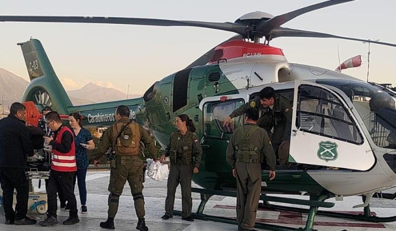 Traslado de carabinera herida con granada - Carabineros