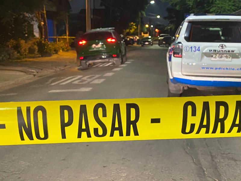 Estación Central: acribillan a hombre fuera de una botillería