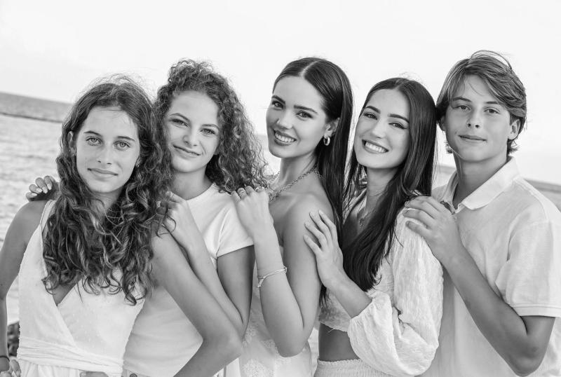 Instagram - Celeste Viel y sus hermanos