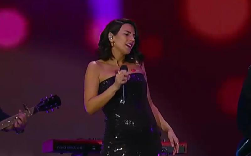 Teletón 2023 - Daniela Castillo luce su embarazo de seis meses en el escenario de la Quinta Vergara