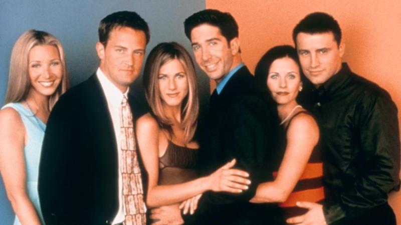 Redes sociales - Matthew Perry con el elenco de Friends