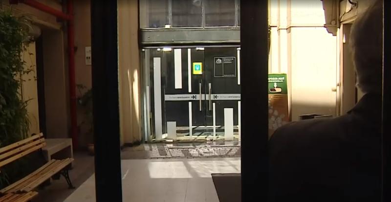 T13 - Allanamiento en oficina del Minvu en el marco del caso Convenios