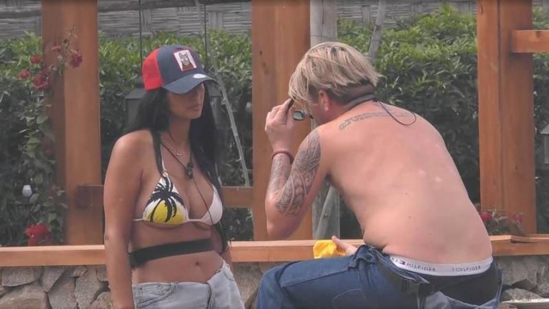 Todo por una piña: revive la dura pelea entre Pamela Díaz y Junior Playboy