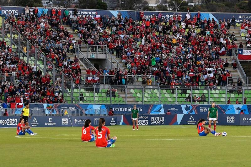 Agencia Uno - Protesta de la Roja femenina en la final de Santiago 2023