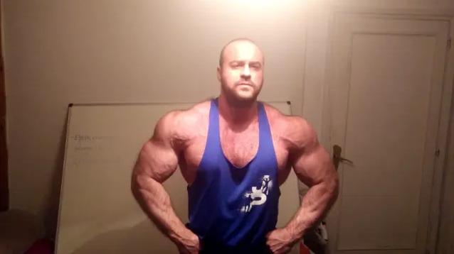 Muere Alfredo Martín, culturista e influencer conocido como "Villano Fitness"