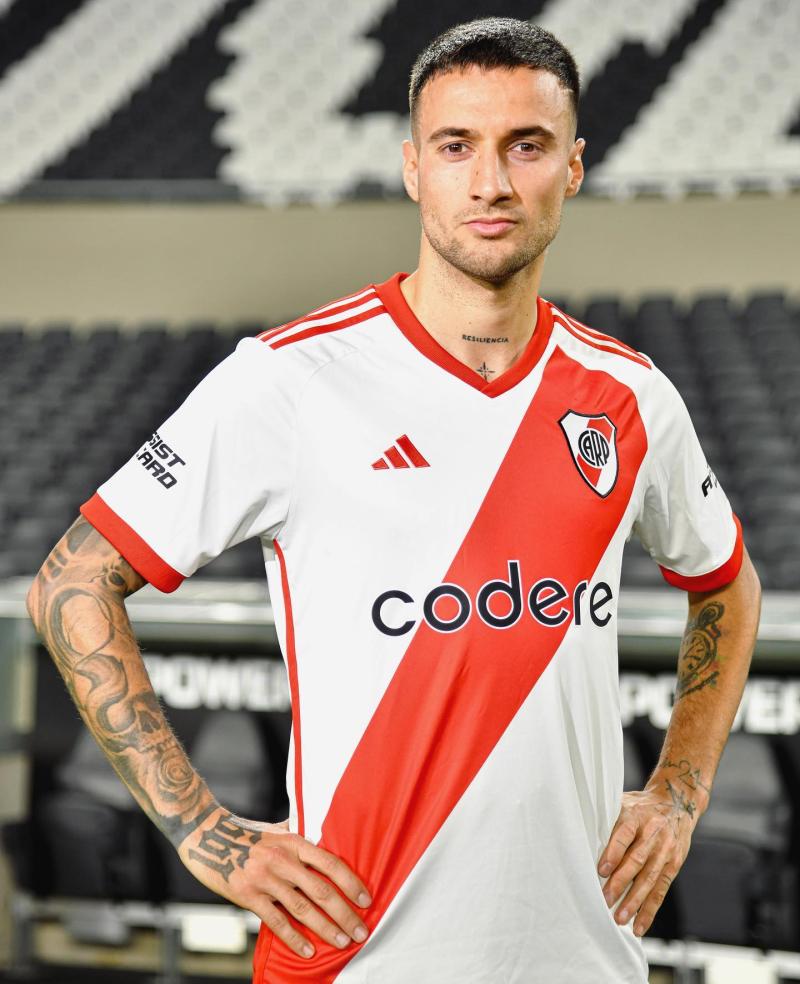 Emanuel Mammana suena como posible refuerzo de Colo Colo / Instagram