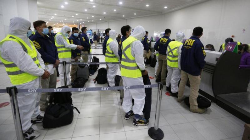 Agencia Uno - Expulsión de migrantes