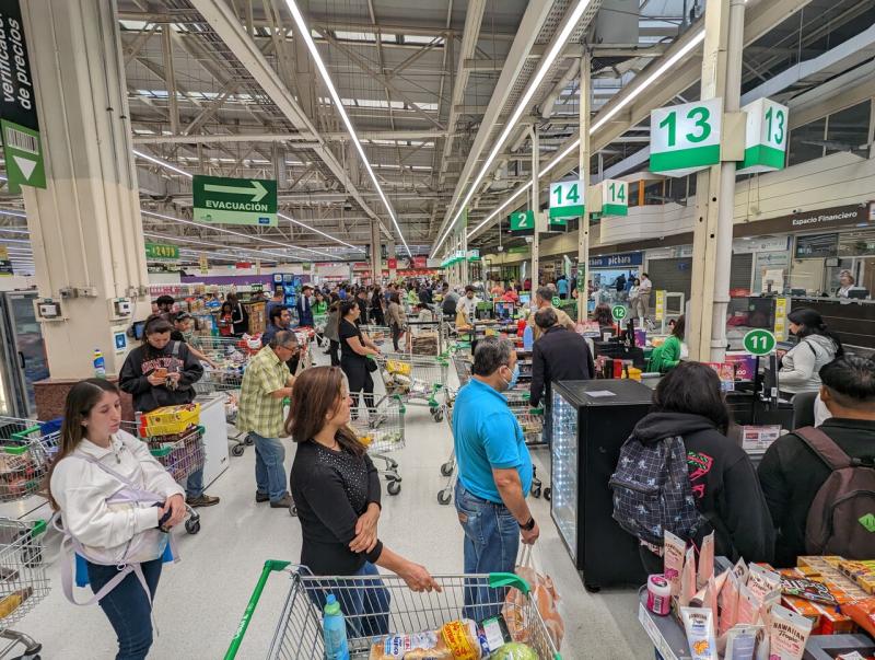 Plebiscito: Los horarios de supermercados y comercio para este domingo 17 de diciembre