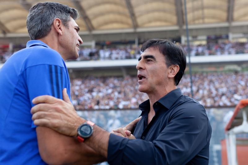 Mauricio Pellegrino y Gustavo Quinteros interesan en Talleres - Crédito: Agencia Uno.