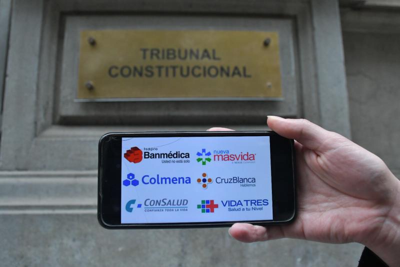 Agencia UNO - Minsal pide aprobar ley corta y "compromiso" sobre eficiencia de las Isapres