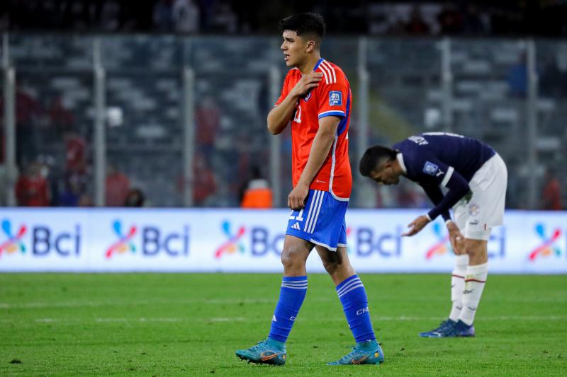 Damián Pizarro debutó con la Roja bajo la dirección de Eduardo Berizzo / Agencia UNO