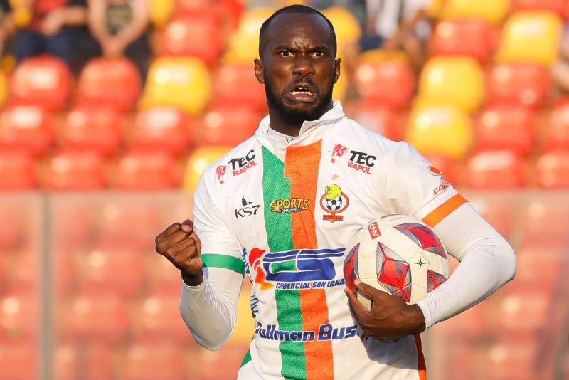 Agencia Uno - Jason Momoa mandó mensaje a Cecilio Waterman