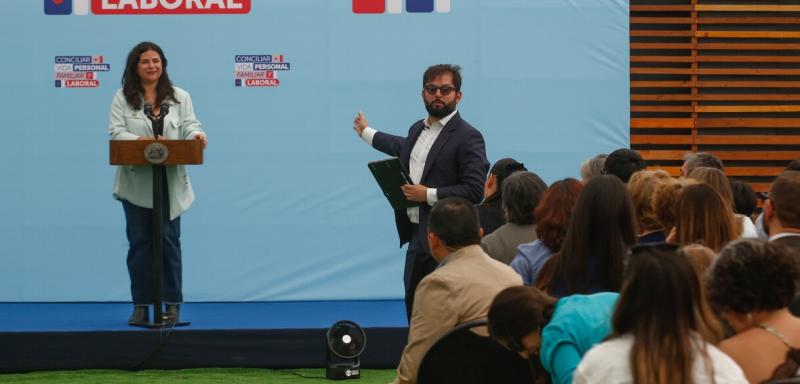 Presidente Boric junto a ministra Orellana - Agencia Uno