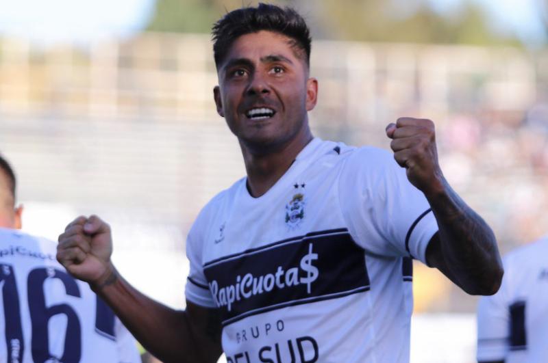 Colo Colo está cerca de fichar al delantero Cristian Tarragona. / Foto: @cristian_tarragona09