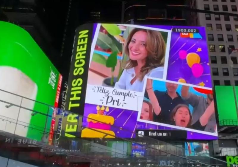 Priscila Vargas en el Time Square