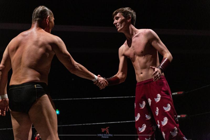 X - Revolution Pro UK - Kurtis Chapman, lucha libre.