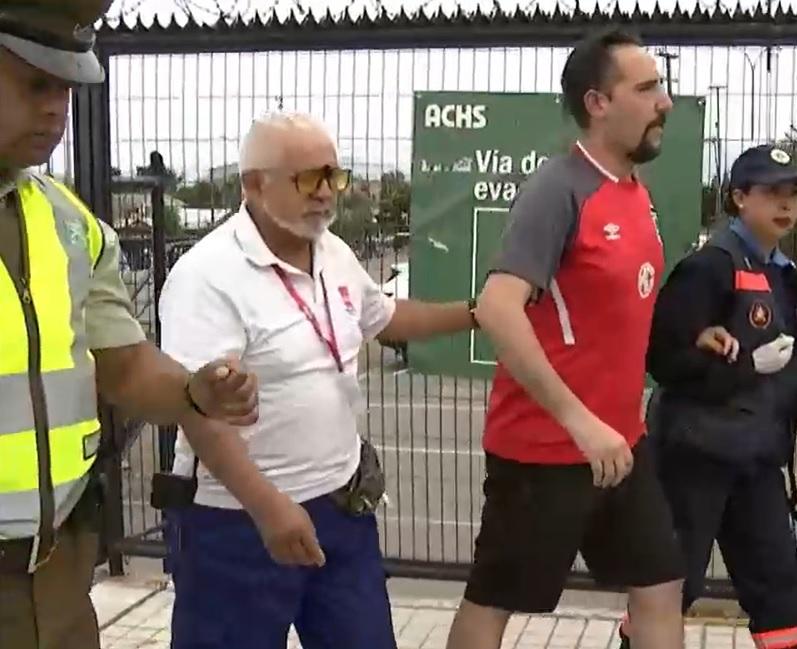 T13 - Hombre denuncia ataque cuando iba a votar en el Plebiscito