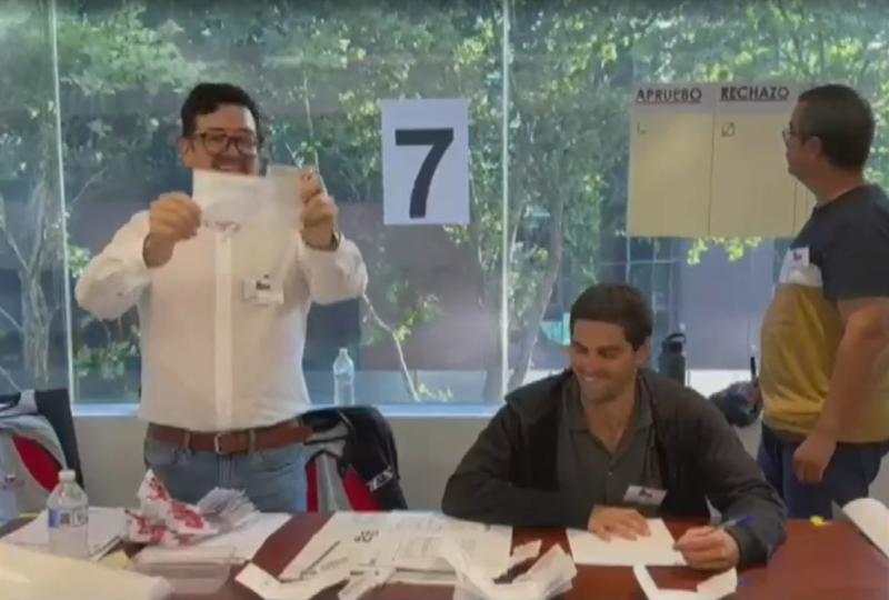 T13 - Voto en el extranjero por el Plebiscito 2023