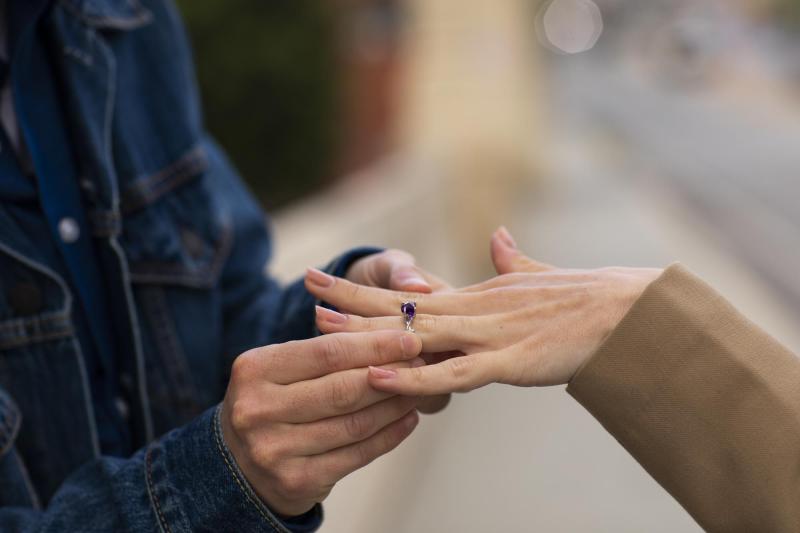 Freepik (referencial) - Mujer murió luego de propuesta de matrimonio